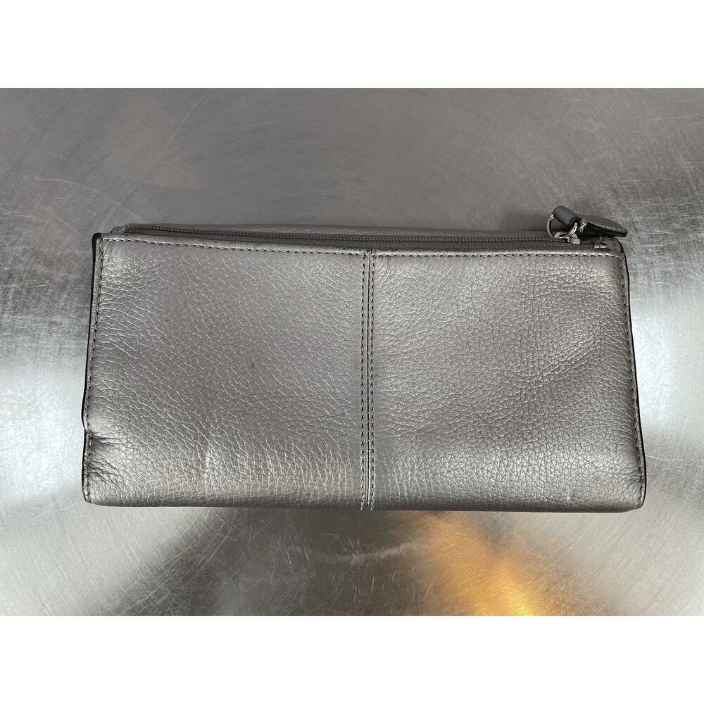 Vintage Coach Pebbled Leather Silver Trifold Wallet Turn Lock Organizer - Picture 2 of 7